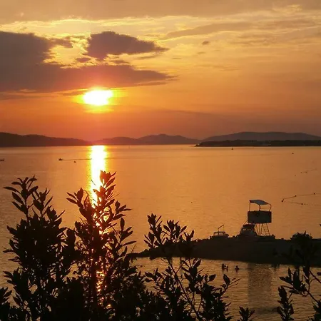 Dalmatino Apartamento *