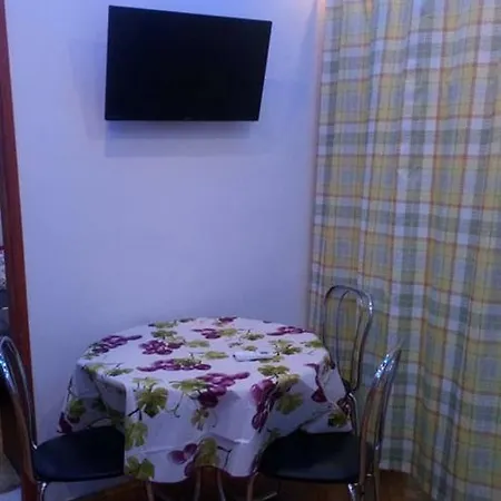 Dalmatino Brodarica (Sibenik-Knin)