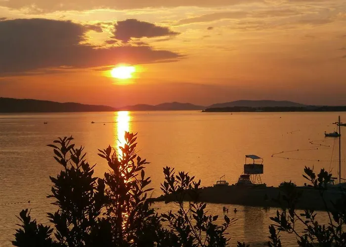 Dalmatino Apartman *